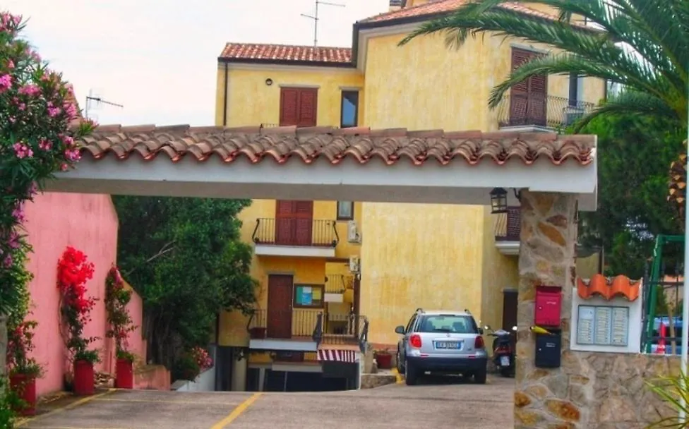 Apartment Casa Vacanze Ginestra La Maddalena Con Parcheggio Privato