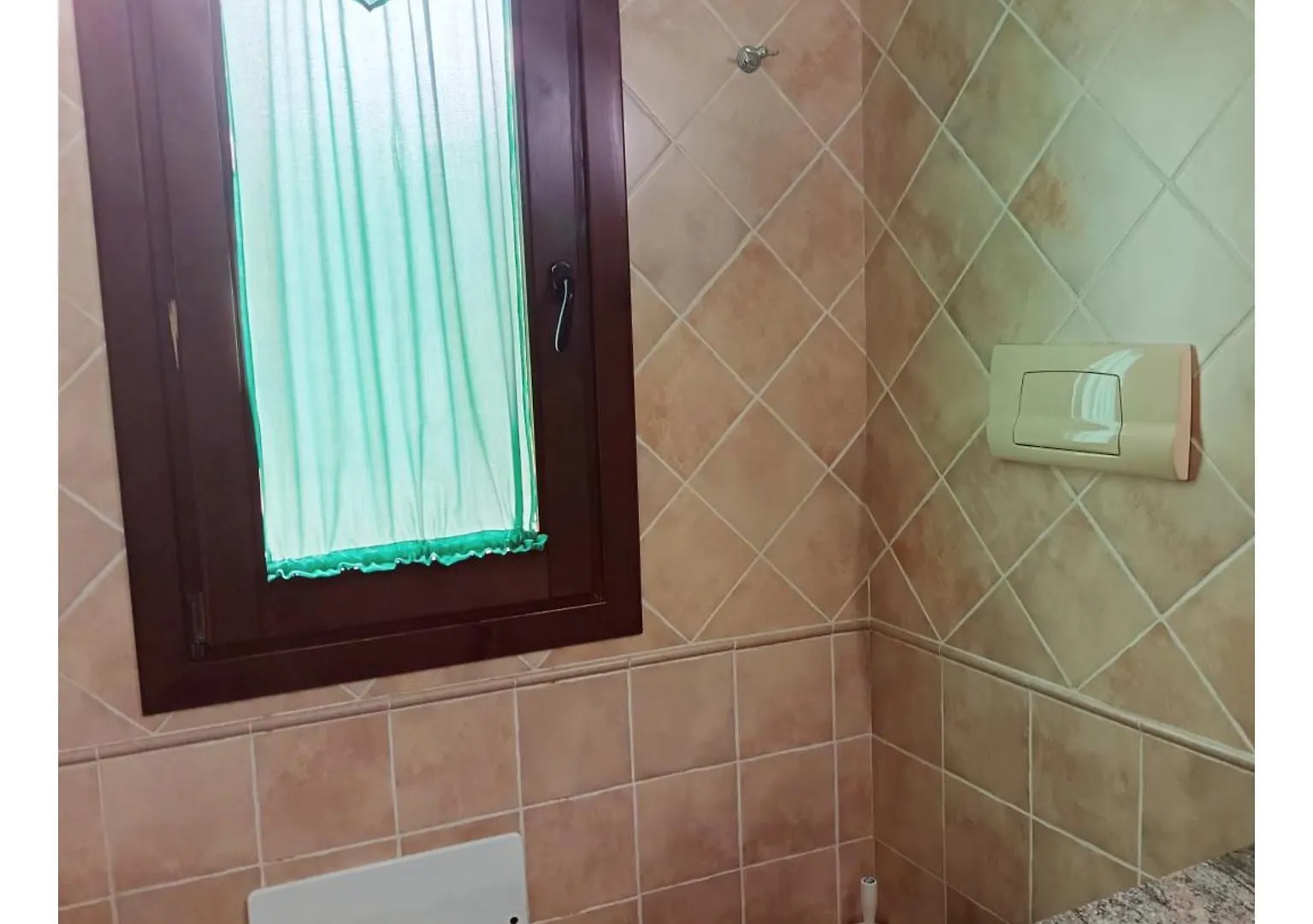 Casa Vacanze Ginestra La Maddalena Con Parcheggio Privato ラ・マッダレーナ